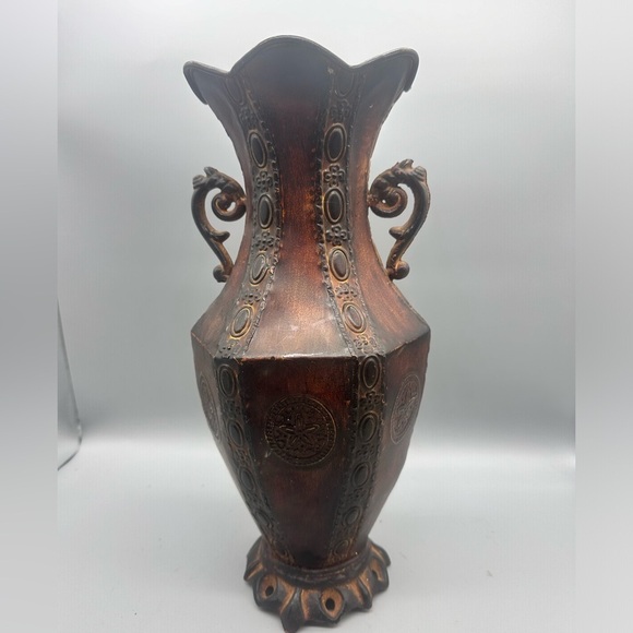 Vintage ornate metal vase - Picture 1 of 10